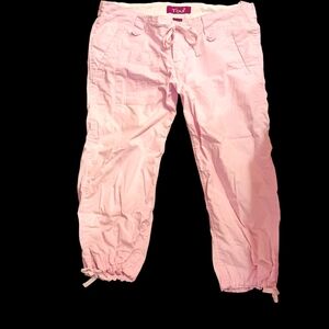 Women's Pink Capris